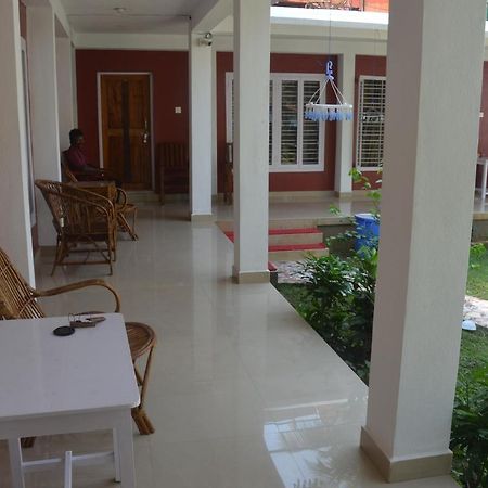 Arya Homestay Bougain Villa Gokarna  Exterior photo