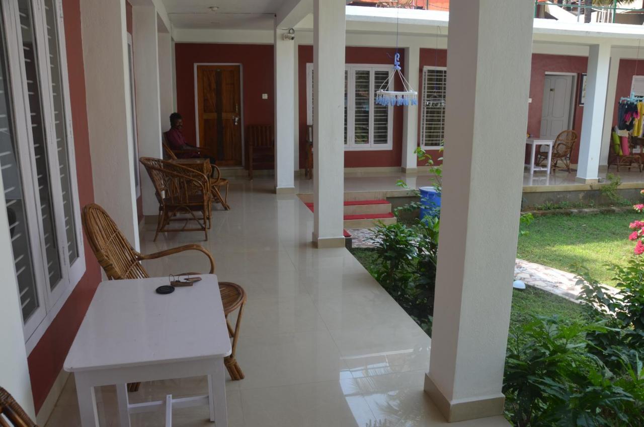 Arya Homestay Bougain Villa Gokarna  Exterior photo
